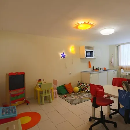 Marina - Azzurro Club Hotel