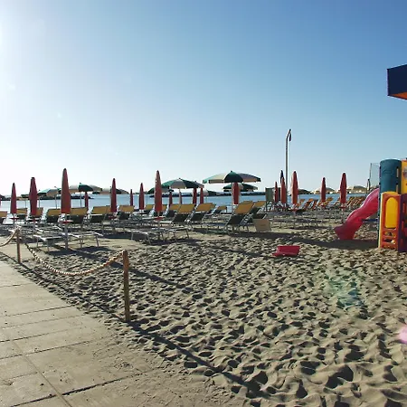 Marina - Azzurro Club 酒店