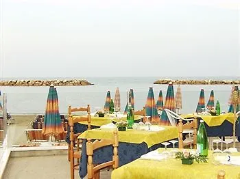 Marina - Azzurro Club Ξενοδοχείο 3*