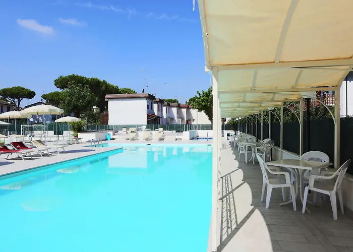 Marina - Azzurro Club Готель