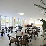 Marina - Azzurro Club Hotell