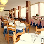 Marina - Azzurro Club Hotell Ravenna