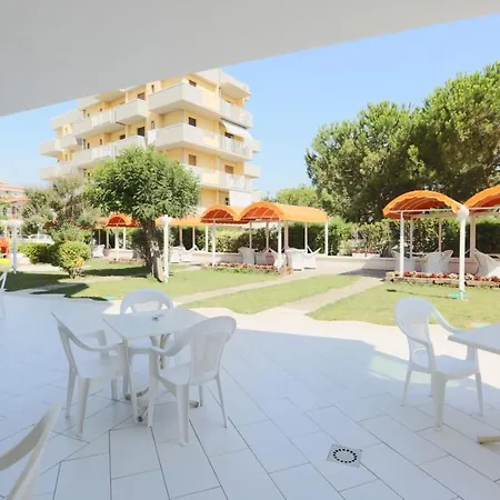 Marina - Azzurro Club Равенна