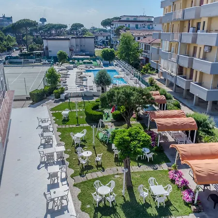 Marina - Azzurro Club Отель Равенна