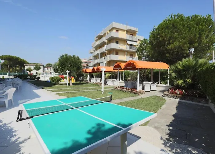 Отель Marina - Azzurro Club