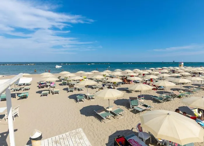 Marina - Azzurro Club Отель