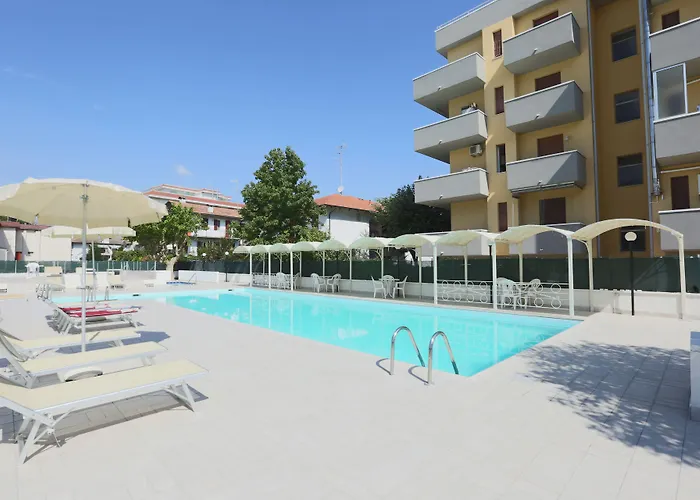 Отель Marina - Azzurro Club